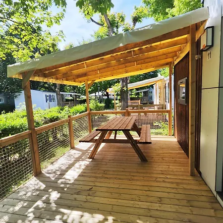 Roc De L'arche Camping *