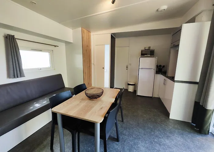 Camping Roc De L'arche Espalion